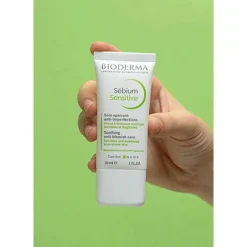 Bioderma Sebium sensitive Creme für unreine, ölige, zu Akne neigende Haut, 30 ml